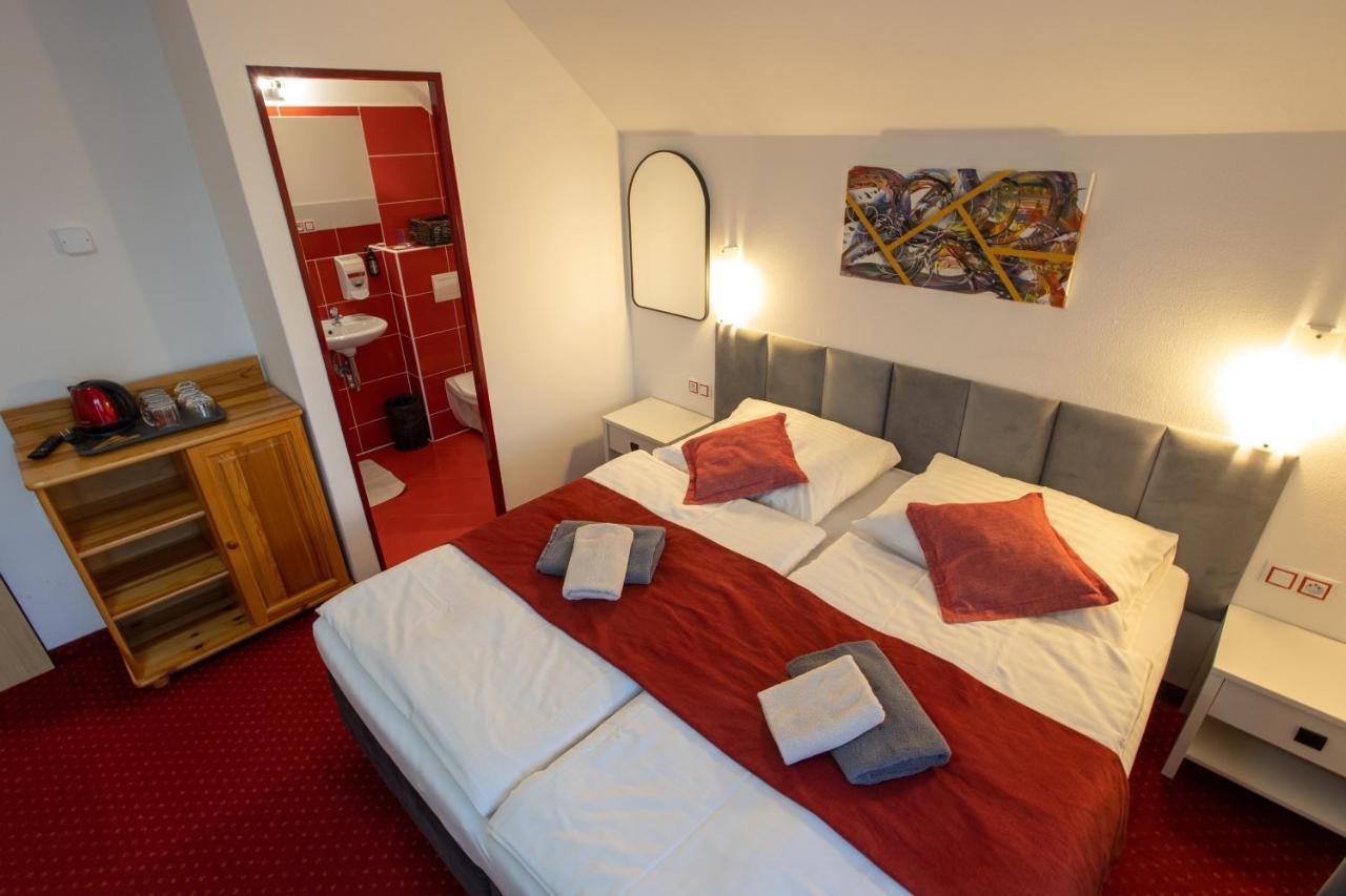 Hotel Wellness & Restaurant U Fandy Lhotka  Zewnętrze zdjęcie