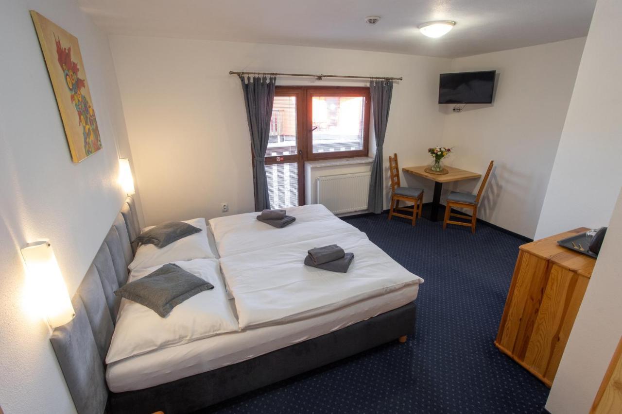 Hotel Wellness & Restaurant U Fandy Lhotka  Zewnętrze zdjęcie