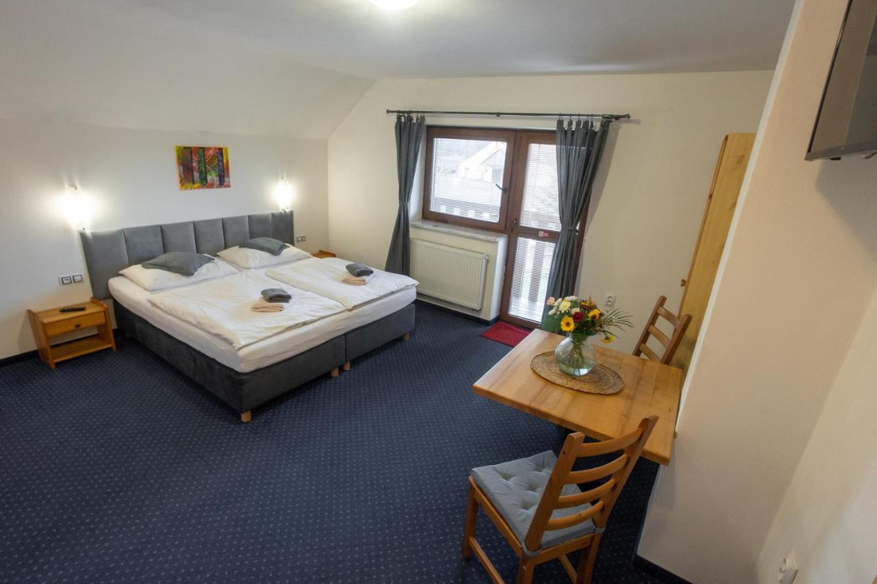 Hotel Wellness & Restaurant U Fandy Lhotka  Zewnętrze zdjęcie