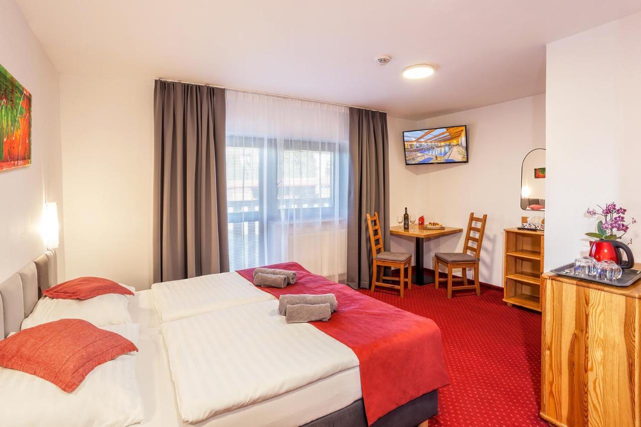 Hotel Wellness & Restaurant U Fandy Lhotka  Zewnętrze zdjęcie