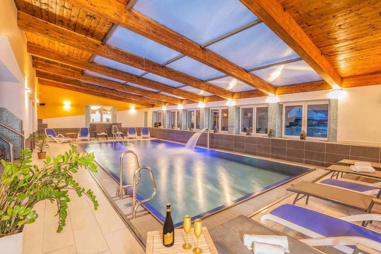 Hotel Wellness & Restaurant U Fandy Lhotka  Zewnętrze zdjęcie